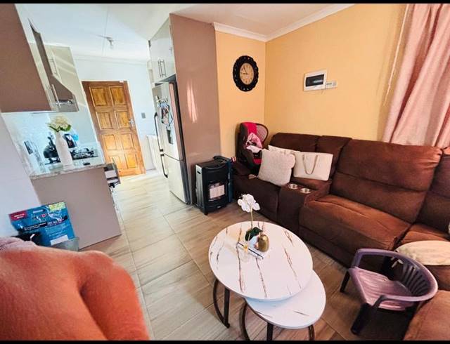 3 BEDROOM HOUSE FOR SALE IN WINDMILL PARK